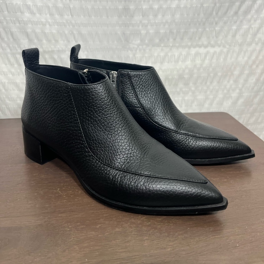 Everlane Black Leather Pointed-Toe Ankle Booties